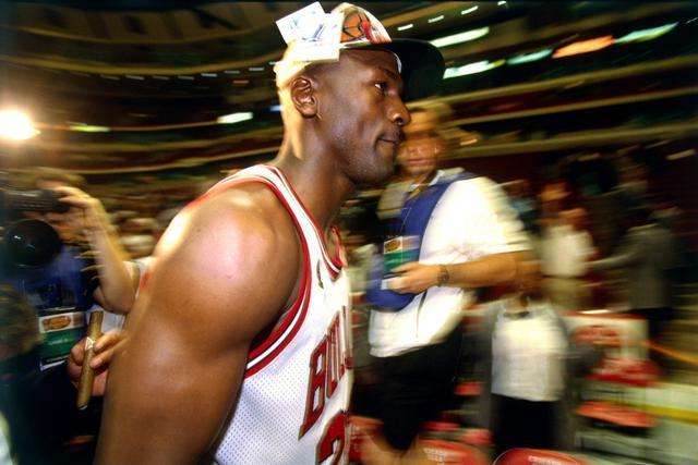 亚冠-莱斯30分俞泽辰准绝杀 辽宁1分险胜金鹿