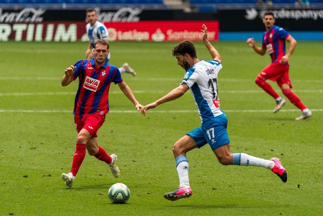 开拓者屠熊终结9连败 蒙克39分国王加时擒狼