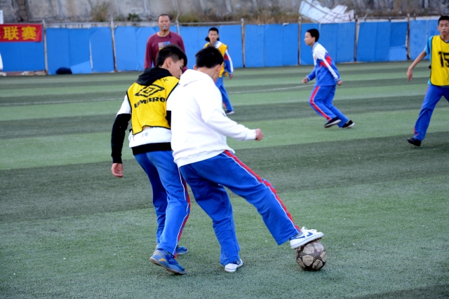 杜锋:没有人永远都在高峰 希望大家多理解包容