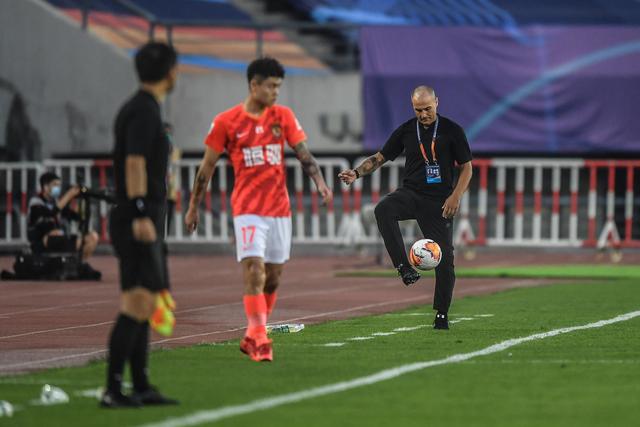 翟晓川16分郭艾伦12分 北京险胜辽宁豪取6连胜